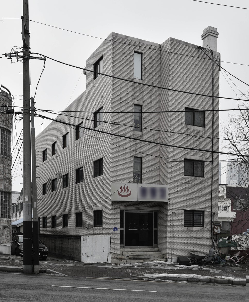 천안 봉황장 폐여관